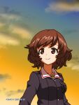  1girl akiyama_yukari artist_name bangs blue_jacket brown_eyes brown_hair closed_mouth clouds cloudy_sky commentary dated eyebrows_visible_through_hair girls_und_panzer green_shirt highres jacket long_sleeves looking_to_the_side messy_hair military military_uniform naotosi ooarai_military_uniform orange_sky outdoors shirt short_hair sky smile solo twilight uniform upper_body 