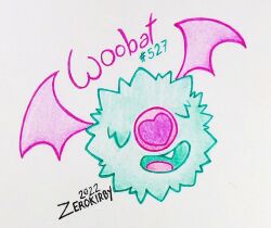  animal_focus artist_name bat_wings commentary dated english_commentary full_body hair_over_eyes limited_palette no_humans open_mouth pokedex_number pokemon pokemon_(creature) pokemon_focus smile solo tooth traditional_media white_background wings woobat zerokirbyarts 