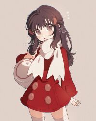  1girl bag black_hair blush coat duffel_bag grey_eyes hair_ornament hairclip highres hikari_(pokemon) long_hair long_sleeves looking_at_viewer mikakami1e parted_lips pokemon pokemon_diamond/pearl/platinum pokemon_platinum red_coat scarf simple_background solo thigh-highs white_scarf white_thighhighs winter_clothes winter_coat 