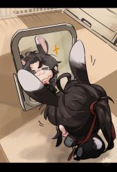  1boy :3 ahoge animal_ears artist_name black_boots black_hair black_hanfu boots brown_hair chibi chibi_only chinese_clothes closed_mouth commentary_request from_above grandmaster_of_demonic_cultivation grey_eyes grey_pants grey_shirt hair_ribbon hand_on_own_chin hanfu highres kemonomimi_mode korean_commentary letterboxed long_hair long_sleeves male_focus mini_person miniboy mirror official_alternate_costume pants papu_ri_ca ponytail rabbit_boy rabbit_ears rabbit_tail red_ribbon red_sash reflection ribbon sash scene_reference shirt sidelocks signature smile standing star_(symbol) tail v-shaped_eyebrows wei_wuxian wei_wuxian_(yunmeng_clan) 