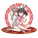  2girls ascii_media_works child food food_on_face hug japanese_clothes kimono legs long_hair looking_at_viewer looking_up love_live!_school_idol_project minami_kotori multiple_girls pink_eyes shikei_(jigglypuff) short_hair short_twintails simple_background sitting twintails white_background yazawa_nico yellow_eyes 