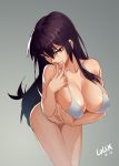  1girl bikini black_hair breast_hold breasts cleavage female highres large_breasts leaning_forward lips lolik long_hair looking_at_viewer original parted_lips purple_hair red_eyes simple_background smile solo standing swimsuit upper_body 