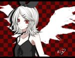  1girl alternate_hair_color checkered checkered_background hair_ornament hairclip kagamine_rin letterboxed looking_at_viewer red_eyes sei000 short_hair smile solo vocaloid white_hair wings 