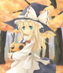  1girl autumn blonde_hair blue_eyes blush female hat jack-o&#039;-lantern kirisame_marisa object_hug pumpkin solo tes_(unpre) touhou tree witch_hat 