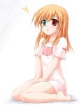  barefoot blonde_hair heterochromia kusakami_akira lyrical_nanoha mahou_shoujo_lyrical_nanoha mahou_shoujo_lyrical_nanoha_strikers vivio 