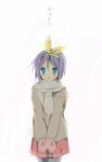  1girl blue_eyes coat gloves hiiragi_tsukasa hizu ichiya_(obey) lucky_star mittens purple_hair scarf short_hair solo translated 