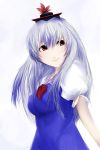 1girl closed_mouth female kamishirasawa_keine kirieppa long_hair looking_to_the_side neckerchief puffy_short_sleeves puffy_sleeves red_eyes short_sleeves silver_hair simple_background smile solo touhou upper_body white_background 