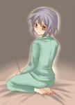  1girl barefoot lowres mei nagato_yuki pajamas short_hair solo subaru_(yachika) suzumiya_haruhi_no_yuuutsu 