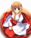  1girl blonde_hair blush green_eyes japanese_clothes kneeling miko red_hakama robot_ears seiza silfa sitting solo to_heart_2 to_heart_2_ad 