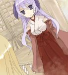  2girls hanyuu higurashi_no_naku_koro_ni japanese_clothes lowres miko multiple_girls red_hakama suzushiro_kurumi takano_miyo 