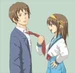  1boy 1girl brown_hair kyon lowres necktie necktie_grab neckwear_grab school_uniform serafuku short_hair suzumiya_haruhi suzumiya_haruhi_no_yuuutsu 