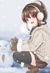  1girl boots breath brown_gloves brown_hair brown_shoes brown_skirt coat commentary_request earmuffs gloves highres hori_yuuko idolmaster idolmaster_cinderella_girls long_hair long_sleeves looking_at_viewer mittens open_mouth pleated_skirt ponytail red_eyes shoes skirt snow snowing snowman solo sora_(silent_square) thigh-highs twitter_username winter winter_clothes 