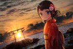  1girl bangs blurry blush closed_mouth clouds cloudy_sky depth_of_field dutch_angle evening eyebrows_visible_through_hair floral_print flower hair_flower hair_ornament hexagon ichinose_yukino japanese_clothes kimono lens_flare looking_at_viewer looking_back obi ocean original outdoors red_flower red_kimono sash sky smile solo sunset tied_hair torii white_flower 