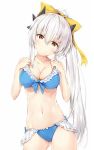  1girl bikini blush bow breasts cleavage cowboy_shot fate/grand_order fate_(series) hair_bow head_tilt highres kiyohime_(fate/grand_order) long_hair looking_at_viewer navel ponytail red_eyes silver_(chenwen) silver_hair simple_background smile solo swimsuit white_background yellow_eyes 