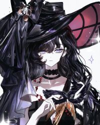  1girl :| absurdres black_bow black_choker black_dress black_hair black_hat black_mask bow choker closed_mouth dress eye_mask hand_up hat hat_bow highres holding holding_mask isolde_(reverse:1999) long_hair looking_at_viewer mask masquerade_mask official_alternate_costume reverse:1999 solo sparkle unworn_mask upper_body violet_eyes weiyan_(nbnbmwnl) white_background 