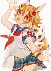  1girl backpack bag bead_bracelet beads blue_sailor_collar blue_skirt bracelet commentary_request cowboy_shot daruma_doll daruma_doll_hair_ornament highres horse_girl jewelry looking_at_viewer maneki-neko matikanefukukitaru_(rising_fortune)_(umamusume) matikanefukukitaru_(umamusume) neckerchief open_mouth orange_eyes orange_hair pleated_skirt red_neckerchief sailor_collar school_uniform serafuku shinjitsu_no_kuchi shirt short_hair simple_background skirt smile solo umamusume waving white_background white_shirt 