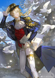  1boy alkaid_mcgrath alkaid_mcgrath_(mist_city) ascot belt bird black_hat blonde_hair blue_capelet blue_coat capelet chinese_commentary closed_mouth clouds coat day dove falling_feathers feathers feet_out_of_frame frilled_sleeves frills gears gloves goggles goggles_on_headwear green_eyes hair_between_eyes hair_ribbon hand_on_headwear hat highres holding holding_newspaper long_hair long_sleeves looking_to_the_side lovebrush_chronicles low_ponytail machinery male_focus monocle newspaper open_clothes open_coat outdoors pants ponytail qi_du_tiantian_xiang_xingyun red_vest ribbon shirt smile solo standing steampunk thigh_belt thigh_strap trilby vest wallet_chain watermark weibo_watermark white_ascot white_feathers white_gloves white_pants white_shirt 