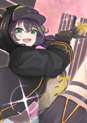  1girl black_hair breasts duel_monster gloves green_eyes highres kunai large_breasts official_alternate_costume relns s-force_rappa_chiyomaru s:p_little_knight shorts solo thigh_strap weapon yu-gi-oh! 