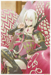  1boy androgynous apple belt choker collarbone commentary_request crossed_legs fire_emblem fire_emblem_engage food fruit gold_trim hair_ornament highres holding holding_food holding_fruit jewelry knife long_sleeves pendant rafal_(fire_emblem) red_eyes sitting smile snake_print toki_(xxxxxmoe1983oct) white_hair 