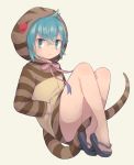  &gt;:&lt; 1girl :&lt; ahoge aqua_eyes aqua_hair bangs bare_legs beige_background closed_mouth crossed_bangs eyebrows_visible_through_hair feet floating full_body geta gradient_ribbon hands_in_pockets highres hood hoodie jitome kemono_friends long_sleeves looking_at_viewer multicolored multicolored_ribbon neck_ribbon pink_ribbon pocket purple_ribbon ribbon saino_(sainoomisaki) sandals sidelocks simple_background snake_tail solo striped striped_clothes striped_hoodie striped_tail tail thighs toenails toes tsuchinoko_(kemono_friends) 