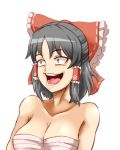  1girl :d bangs bare_shoulders black_hair bow breasts cleavage collarbone commentary_request constricted_pupils cookie_(touhou) eyebrows_visible_through_hair frilled_bow frills gesugao hair_bow hair_tubes hakurei_reimu manatsu_no_yo_no_inmu medium_breasts open_mouth parody red_bow sananana sarashi sidelocks simple_background smile solo tongue touhou upper_body white_background yarumi_(suina) yellow_eyes 