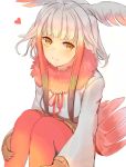  1girl ancolatte_(onikuanco) blonde_hair breasts brown_hair closed_mouth eyebrows_visible_through_hair frilled_sleeves frills head_tilt head_wings heart japanese_crested_ibis_(kemono_friends) kemono_friends long_hair long_sleeves looking_at_viewer medium_breasts multicolored_hair orange_eyes pantyhose red_legwear redhead shirt silver_hair simple_background sitting smile solo tail white_background white_shirt 