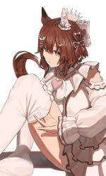  1girl absurdres animal_ears aston_machan_(everlasting_candy)_(umamusume) aston_machan_(umamusume) brooch brown_hair brown_tail clothing_cutout crown detached_sleeves dress ear_covers fur_bow green_eyes hair_between_eyes hair_ornament hand_under_clothes hand_under_thighhighs heart heart_brooch heart_ornament highres horse_ears horse_girl horse_tail jewelry looking_at_viewer medium_hair mini_crown neapolitan_palette official_alternate_costume puffy_detached_sleeves puffy_sleeves science_rhein shoulder_cutout single_ear_cover sitting smile solo tail thigh-highs umamusume white_dress white_thighhighs wing_hair_ornament 