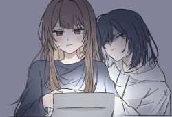  2girls alternate_eye_color black_hair brown_eyes brown_hair cat_coffee_111 closed_eyes closed_mouth commentary drawstring grey_background grey_shirt hood hoodie long_hair medium_hair miyagi_shiori multiple_girls scared sendai_hazuki shirt shuuniichido_classmate_wo_kau_hanashi simple_background sweat tablet_pc white_hoodie 