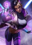  1girl artist_name asymmetrical_hair banned_artist breasts coat dark_skin eyeshadow fingernails gloves highres jacket large_breasts leggings lips long_fingernails long_hair makeup midriff mole multicolored_hair navel nose overwatch patreon_reward purple_hair solo sombra_(overwatch) two-tone_hair violet_eyes zumi_(zumidraws) 