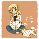  blonde_hair cat hidamari_sketch miyako sabano_misoni sitting yellow_eyes 