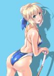  1girl ahoge arched_back ass blonde_hair blue_background blue_swimsuit blush bow breasts competition_swimsuit eyebrows_visible_through_hair fate/stay_night fate_(series) fingernails from_behind green_eyes hair_bow highres leaning_on_object medium_breasts nenchi one-piece_swimsuit open_mouth saber shiny shiny_clothes shiny_hair simple_background smile solo swimsuit sword teeth weapon 