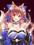  1girl animal_ears bangs bare_shoulders blue_bow blush bow breasts bulbonne cleavage commentary_request eyebrows_visible_through_hair fate/grand_order fate_(series) fox_ears fox_tail hair_bow highres huge_breasts japanese_clothes kimono looking_at_viewer ofuda orange_eyes pink_hair red_background sash solo tail tamamo_(fate)_(all) tamamo_no_mae_(fate) upper_body wavy_mouth 