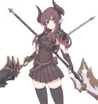  1girl armor bangs belt black_gloves black_legwear black_shirt black_skirt breastplate brown_hair closed_mouth cowboy_shot doraf dual_wielding elbow_gloves fingerless_gloves forte_(shingeki_no_bahamut) gloves granblue_fantasy holding holding_weapon horns kook light_smile long_hair looking_at_viewer miniskirt pauldrons pleated_skirt pointy_ears polearm red_eyes shadowverse shingeki_no_bahamut shirt simple_background skindentation skirt sleeveles_shirt solo standing thigh-highs weapon white_background zettai_ryouiki 