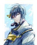  1boy blue_eyes blue_hair japanese_clothes lips male_focus mikazuki_munechika shichimi_(ftlvampire32) smile touken_ranbu upper_body 