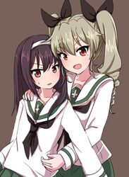  2girls alternate_costume anchovy bangs black_hair black_neckerchief black_ribbon blouse brown_eyes chawan_(yultutari) closed_mouth drill_hair girls_und_panzer green_hair green_skirt grey_background hair_ribbon hairband highres hug hug_from_behind long_hair long_sleeves looking_at_viewer multiple_girls neckerchief ooarai_school_uniform parted_lips pleated_skirt red_eyes reizei_mako ribbon school_uniform serafuku skirt smile standing sweatdrop twin_drills twintails upper_body white_blouse white_hairband 