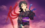  1girl alternate_costume asymmetrical_wings black_hair houjuu_nue japanese_clothes kimono looking_at_viewer meimaru_inuchiyo obi pointy_ears purple_background red_eyes sash scratching_head short_hair slit_pupils solo touhou wings yukata 