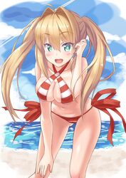  1girl :d absurdres ahoge beach bent_over bikini blonde_hair blue_sky blush breasts calzooone clouds day fate/grand_order fate_(series) green_eyes hand_on_own_knee highres long_hair looking_at_viewer medium_breasts navel nero_claudius_(swimsuit_caster)_(fate) ocean open_mouth saber_extra sand side-tie_bikini sky smile solo striped striped_bikini swimsuit twintails 