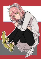  1girl alternate_costume alternate_hair_length alternate_hairstyle casual fate/grand_order fate_(series) grin highres looking_at_viewer medb_(fate/grand_order) pink_hair sandals shimo_(s_kaminaka) short_hair smile solo yellow_eyes 