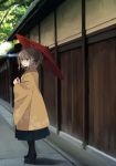  1girl annin_musou black_hakama blue_eyes bow drill_hair hair_between_eyes hair_bow hakama hatakaze_(kantai_collection) highres holding holding_umbrella japanese_clothes kantai_collection kimono light_brown_hair long_sleeves meiji_schoolgirl_uniform open_mouth red_bow red_umbrella short_hair solo umbrella wide_sleeves yellow_kimono 