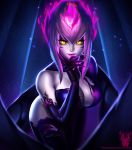  1girl bangs blue_triangular breasts evelynn facial_mark fingernails hair_between_eyes highres large_breasts league_of_legends leaning_forward lipstick looking_at_viewer makeup mascara multicolored_hair pale_skin pink_hair purple_lipstick sharp_fingernails sidelocks slit_pupils smile two-tone_hair white_hair yellow_eyes 