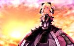  1girl ahoge armor armored_dress artoria_pendragon_(all) bare_shoulders black_bow blonde_hair blush bow closed_mouth commentary_request fate_(series) green_eyes hair_bow looking_at_viewer outdoors saber saber_lily short_hair sky smile solo sunset tagme tazaki_hayato 