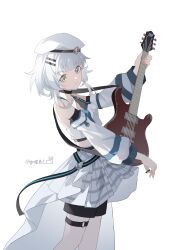  1girl 2girls :3 absurdres bang_dream! bang_dream!_it&#039;s_mygo!!!!! belt beret black_belt black_choker black_shorts blue_eyes chinese_commentary choker closed_mouth commentary_request crop_top detached_sleeves electric_guitar guitar hair_ornament hairclip hat heterochromia highres holding holding_guitar holding_instrument instrument kaname_raana long_sleeves medium_hair multiple_girls shirt shorts simple_background sleeveless sleeveless_shirt solo striped_belt thigh_strap white_background white_hair white_hat white_shirt yellow_eyes yinranluo 