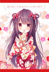  1girl animal animal_hug bangs bell bow braid brown_eyes brown_hair commentary_request dog eyebrows_visible_through_hair fang floral_print hair_bell hair_between_eyes hair_bow hair_ornament hisagi_(puchimaple) japanese_clothes jingle_bell kimono long_hair long_sleeves looking_at_viewer obi open_mouth original print_kimono red_bow red_kimono sash sidelocks solo translated two_side_up very_long_hair wide_sleeves 