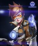  1girl artist_name black_gloves bomber_jacket brown_eyes brown_hair brown_jacket closed_mouth copyright_name dated gloves goggles gun harness holding holding_gun holding_weapon jacket leather leather_gloves lucia_hsiang nose orange_goggles overwatch overwatch_(logo) short_hair smile solo spiky_hair tracer_(overwatch) upper_body weapon 