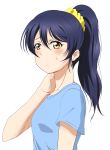 1girl alternate_hairstyle bangs blue_hair blue_shirt blush commentary_request hair_between_eyes highres long_hair love_live! love_live!_school_idol_project ponytail scrunchie shirt shogo_(4274732) simple_background solo sonoda_umi upper_body white_background yellow_eyes 