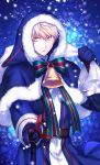 &gt;:( 1boy backlighting bangs bell belt belt_buckle blonde_hair blue_coat blue_gloves blurry blurry_background bobblehat bokeh bow bowtie buckle closed_mouth cosplay_request depth_of_field fate/grand_order fate/prototype fate_(series) fur-trimmed_capelet gloves hair_between_eyes highres holding hood hood_up long_sleeves looking_at_viewer male_focus over_shoulder saber_(fate/prototype) sack serious seseragi_azuma striped striped_bow striped_neckwear upper_body v-shaped_eyebrows yellow_eyes 