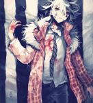  anime boy komaeda solo white_hair 