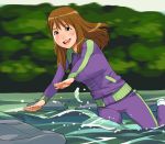  brown_eyes brown_hair river running swimming tennis_shoes track_suit what 