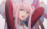  1girl 6_(nvje5747) arms_up bangs blush candy character_request darling_in_the_franxx eyebrows_visible_through_hair food green_eyes grey_background hairband highres horns lollipop long_hair looking_at_viewer mouth_hold pink_hair round_teeth simple_background solo teeth upper_body white_hairband zero_two_(darling_in_the_franxx) 