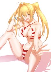  1girl ;d ahoge bangs bare_shoulders bead_bracelet beads bikini blonde_hair blush bracelet breasts cleavage collarbone commentary_request earrings elbow_on_knee eyebrows_visible_through_hair fate/extra fate/grand_order fate_(series) green_eyes hair_intakes halterneck highres jewelry knees_up large_breasts legs long_hair looking_at_viewer navel nero_claudius_(fate)_(all) nero_claudius_(swimsuit_caster)_(fate) one_eye_closed open_mouth red_bikini shadow simple_background sitting smile solo striped striped_bikini swimsuit twintails ulrich_(tagaragakuin) v v-shaped_eyebrows waist white_background 